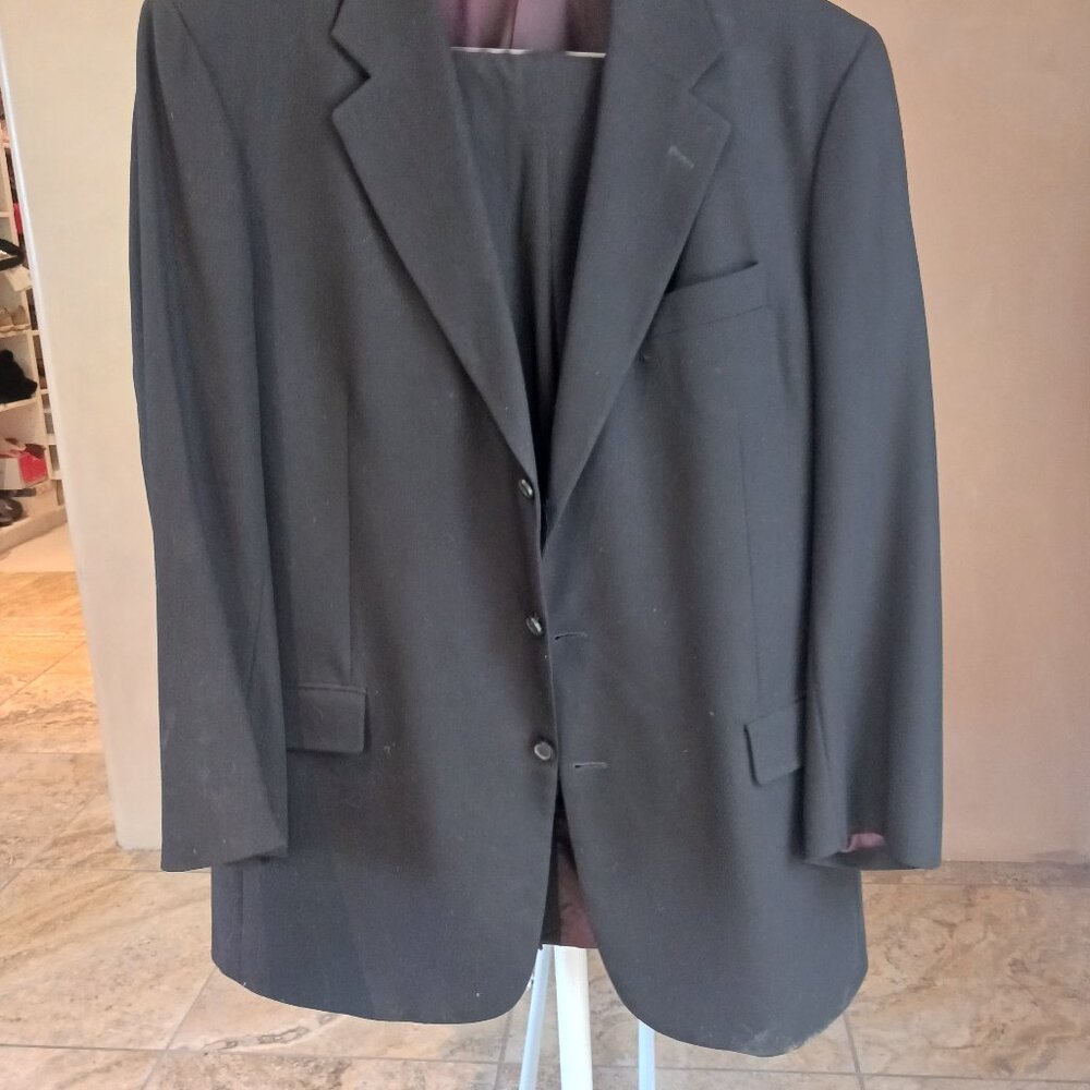 Jos Banks wool suit